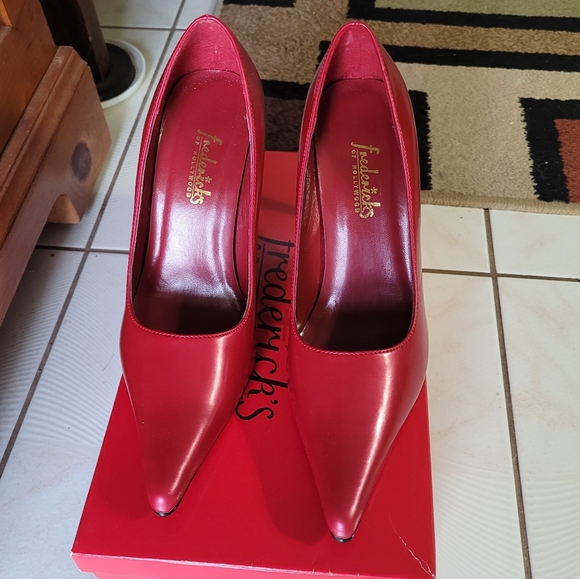 Frederick's of Hollywood Red pumps Size 6.5 - Picture 1 of 4